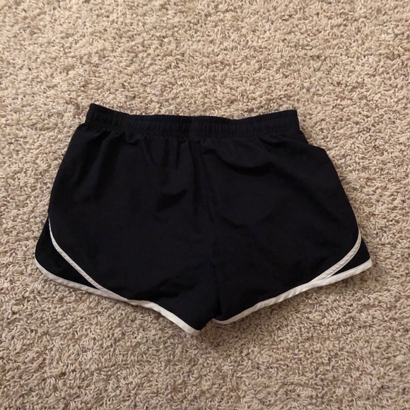 2 PAIRS of Under Armour Semi Fitted Shorts - Picture 6 of 7